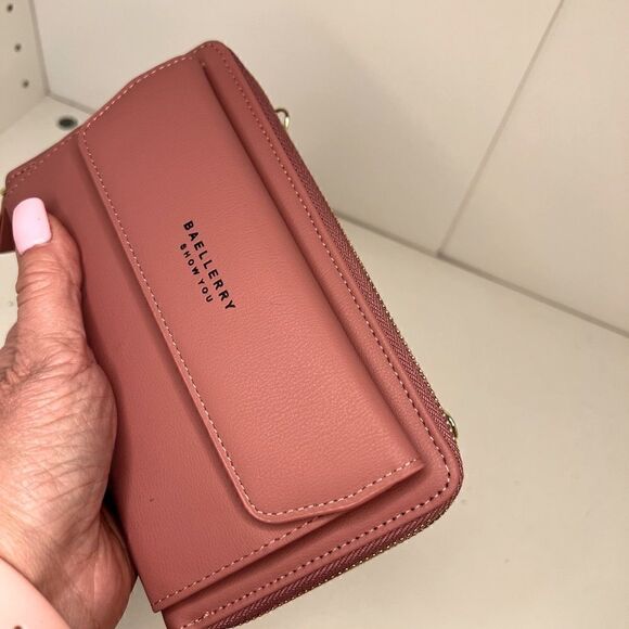 NWT Dusty Rose Hand crafted 12 Card Slot Large Capacity Crossbody Handbag - Picture 2 of 7